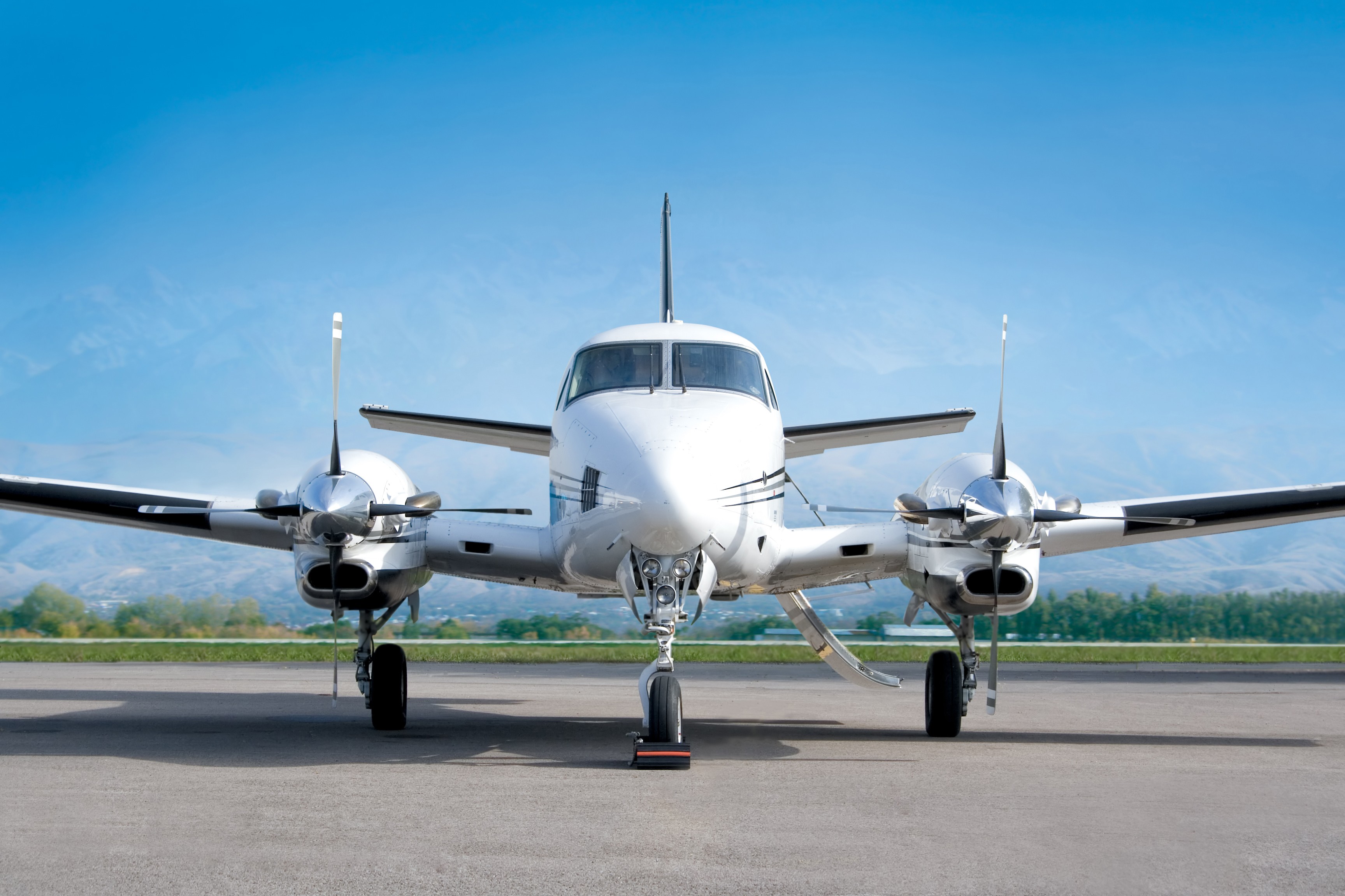 Lee's Summit Municipal Airport Private Jet Charter